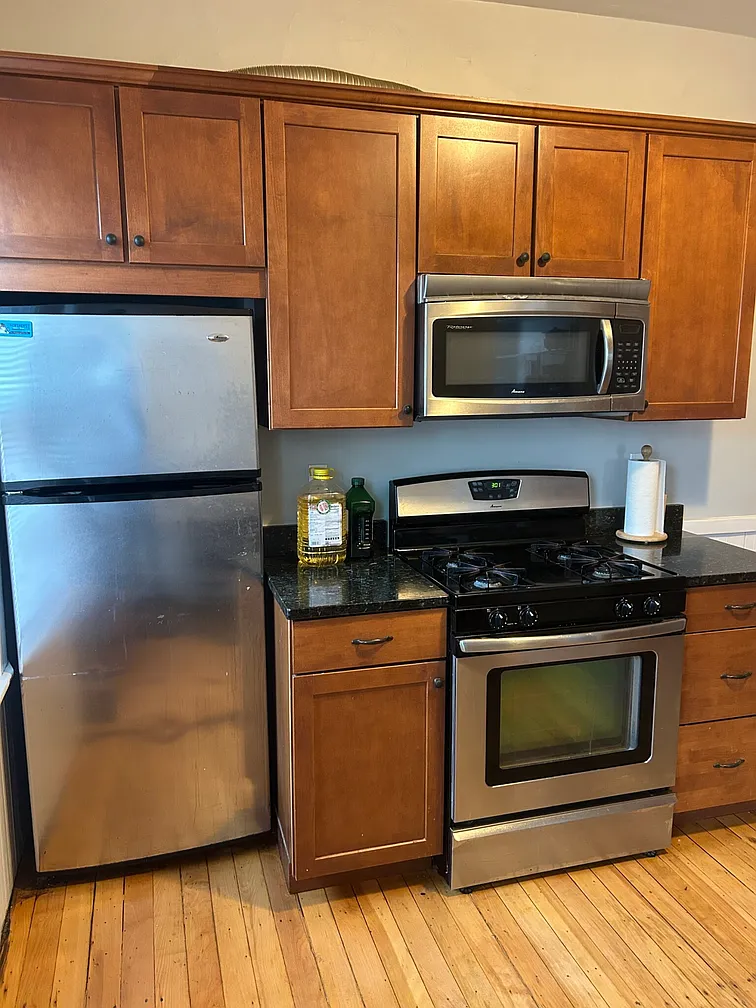 61 Frederick Ave, South Medford