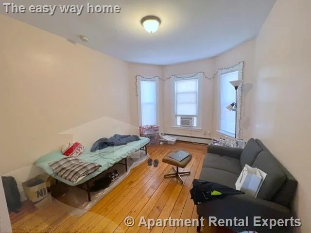 17-19 Cutter Ave, Davis Square