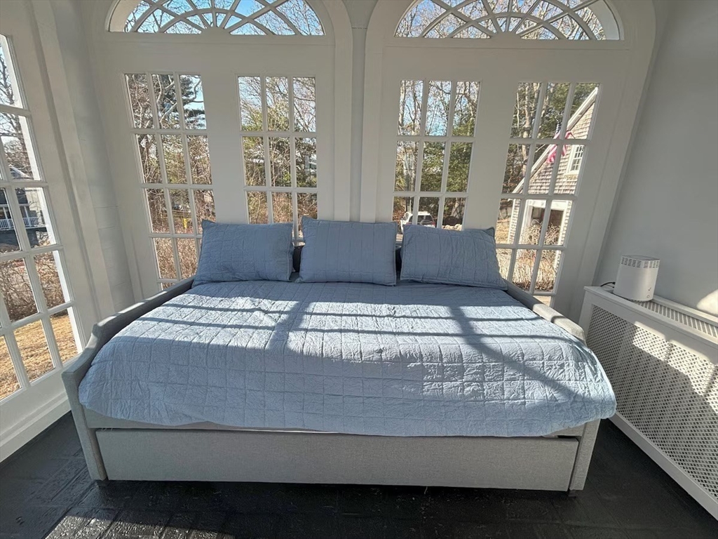 16 Jefferson Shores Rd, Cohasset Narrows