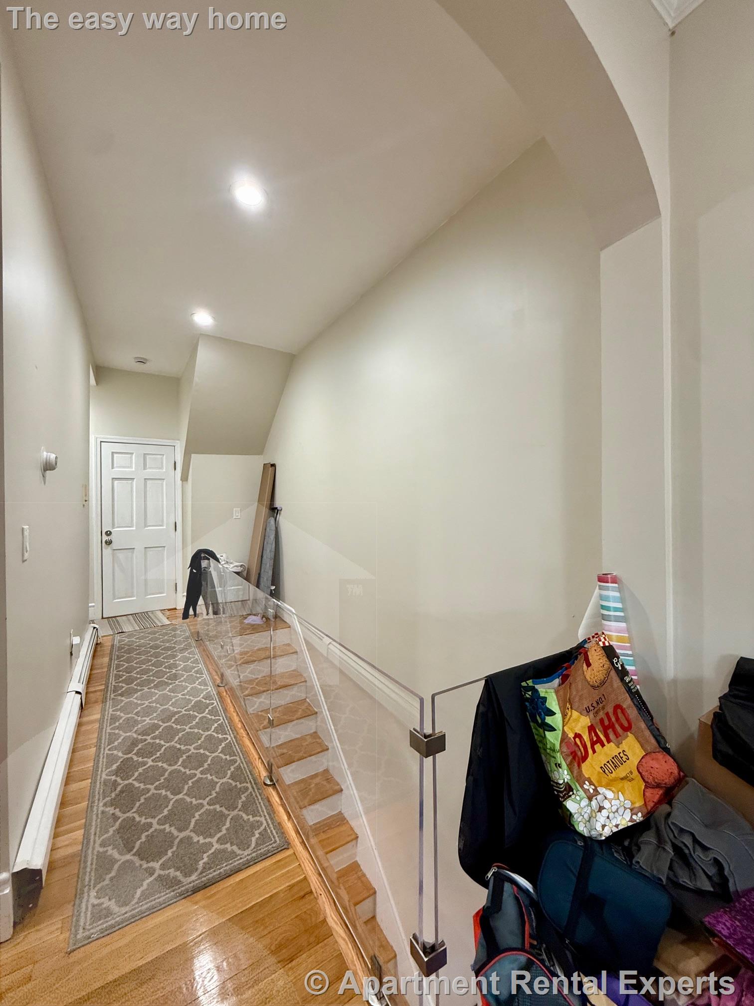 241 West 5th St, Addison-Orange