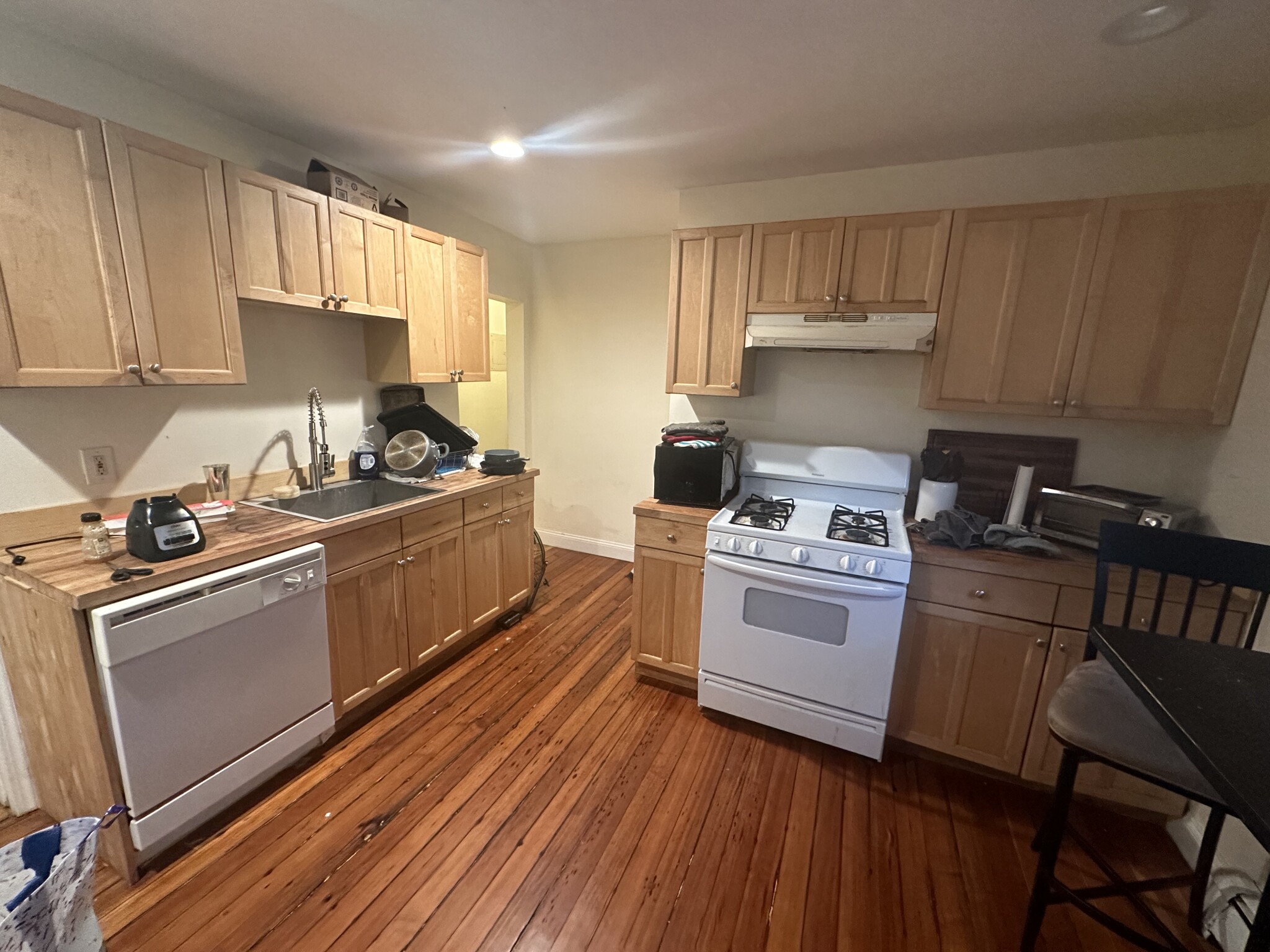 64 Pleasant St, Cambridgeport