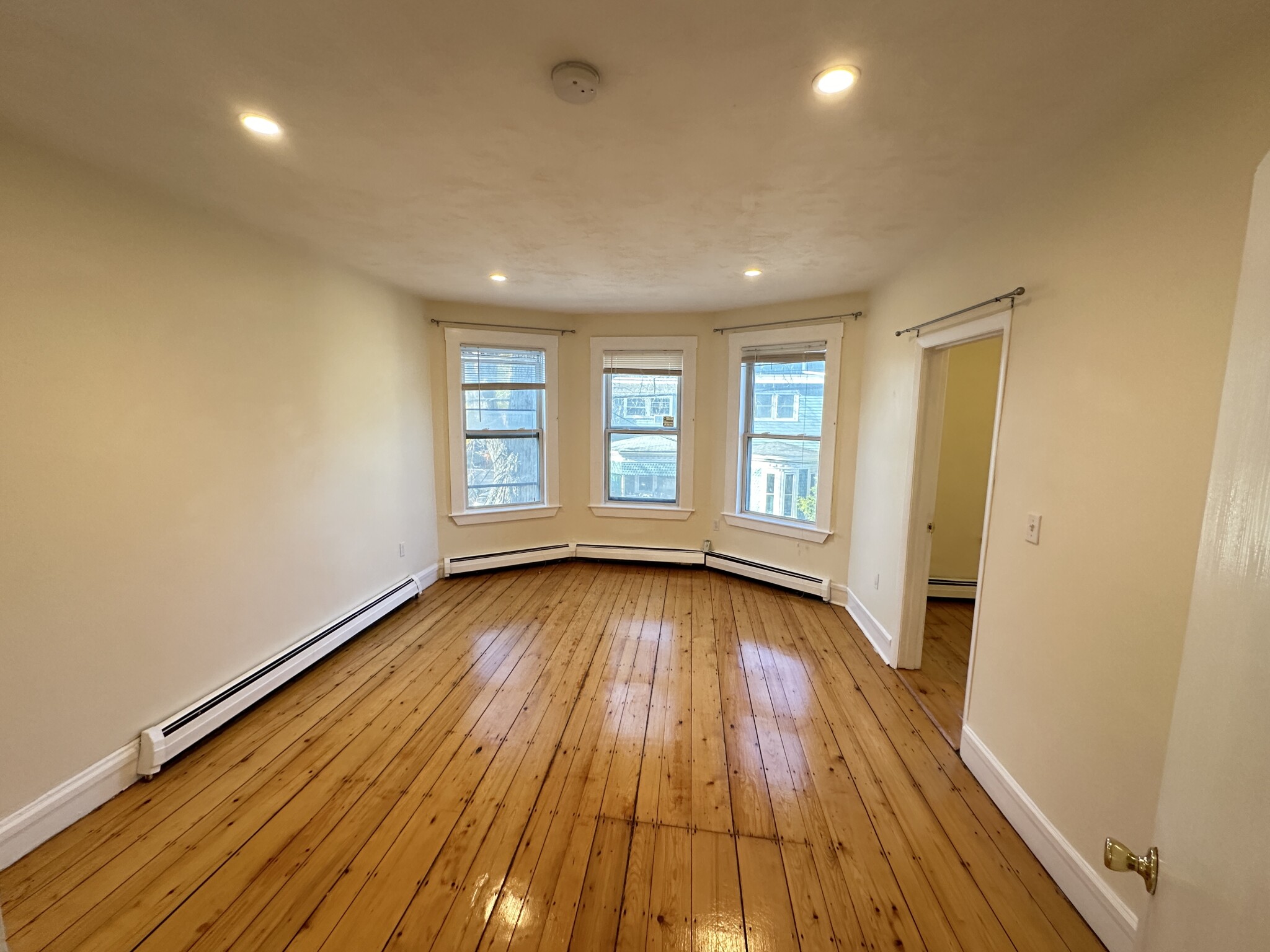 66 Pleasant St, Cambridgeport