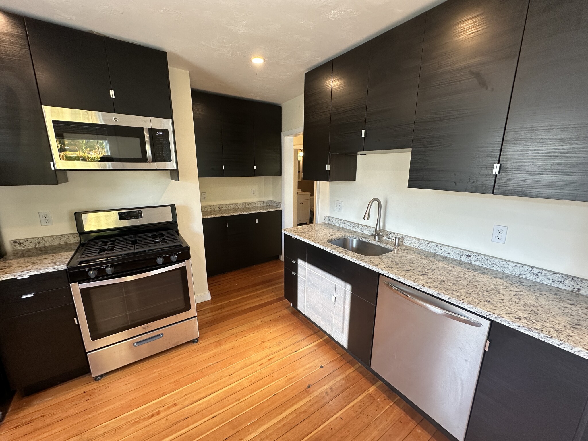 66 Pleasant St, Cambridgeport