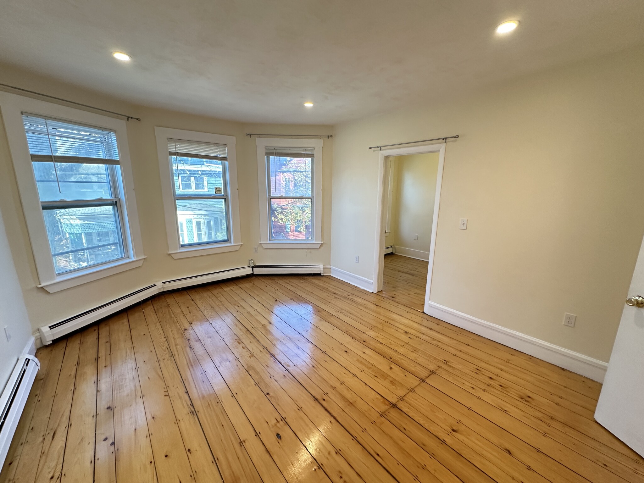 66 Pleasant St, Cambridgeport