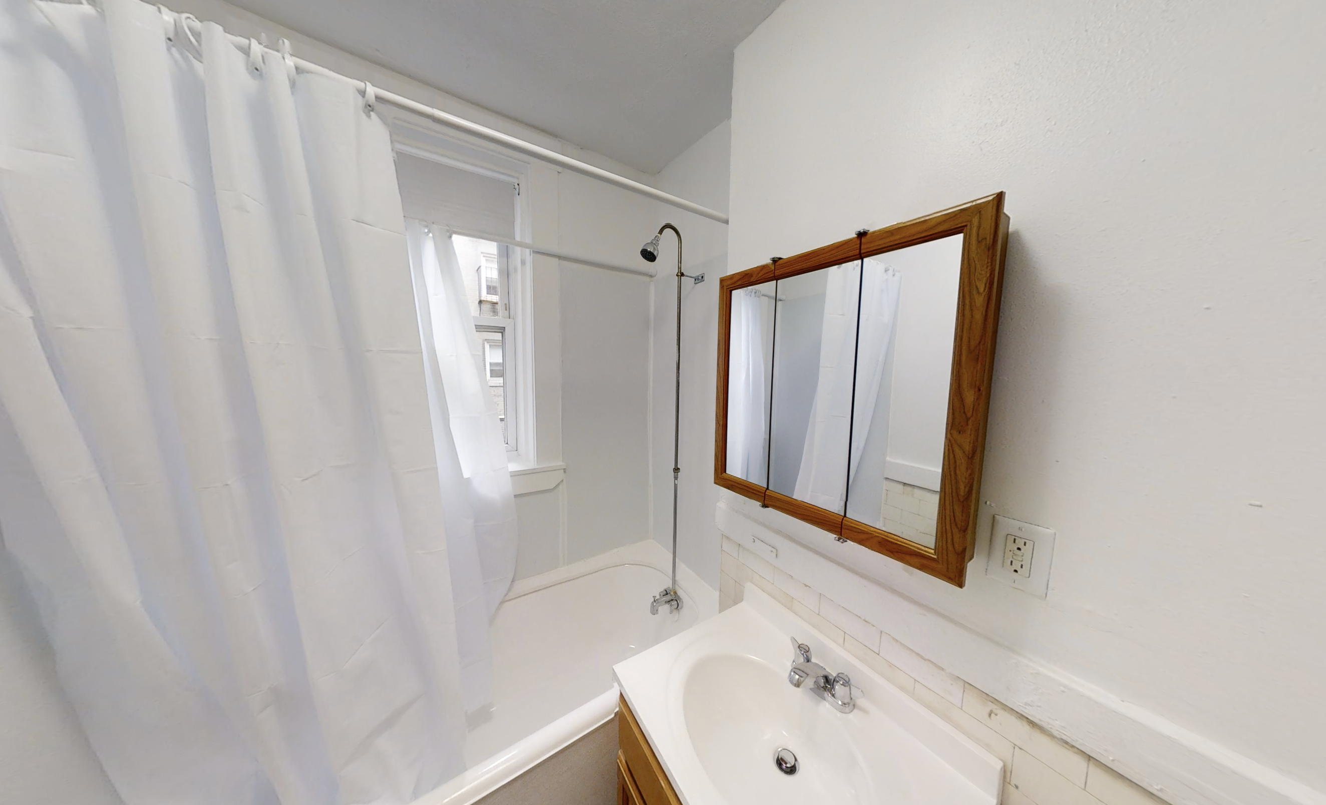 1175 Boylston St, Fenway