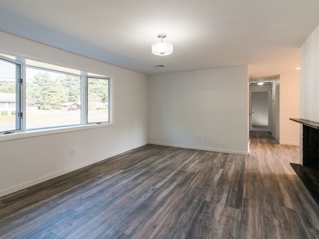 4 Arbetter, Framingham