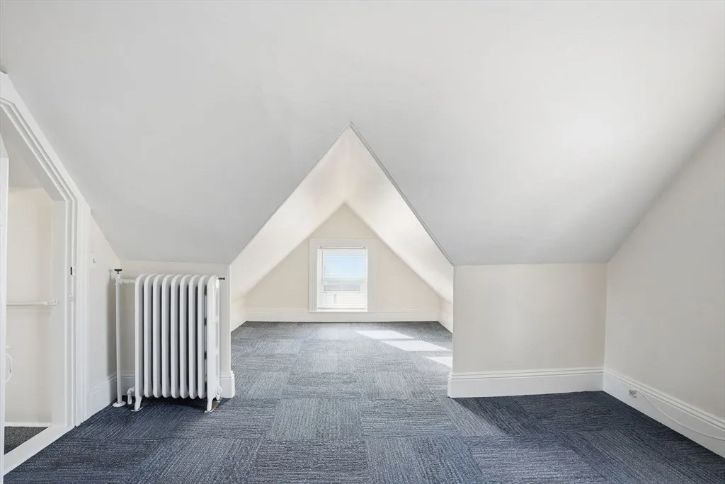 10 Charles, Winthrop