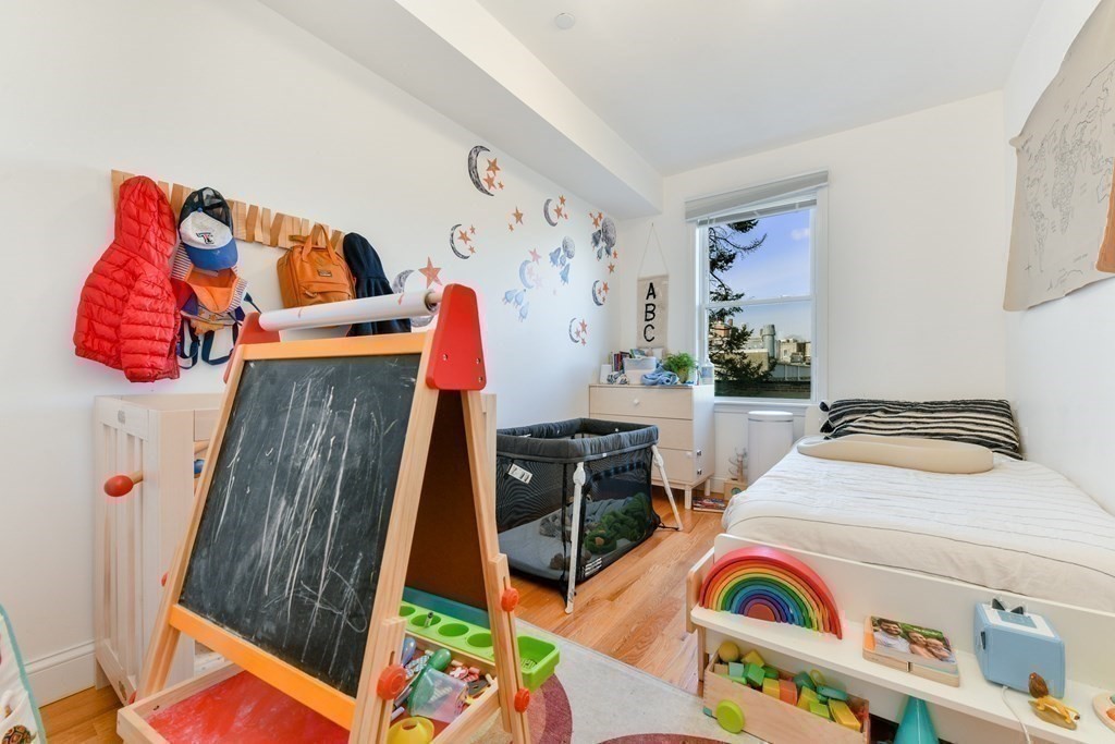 236 Havre St, East Boston