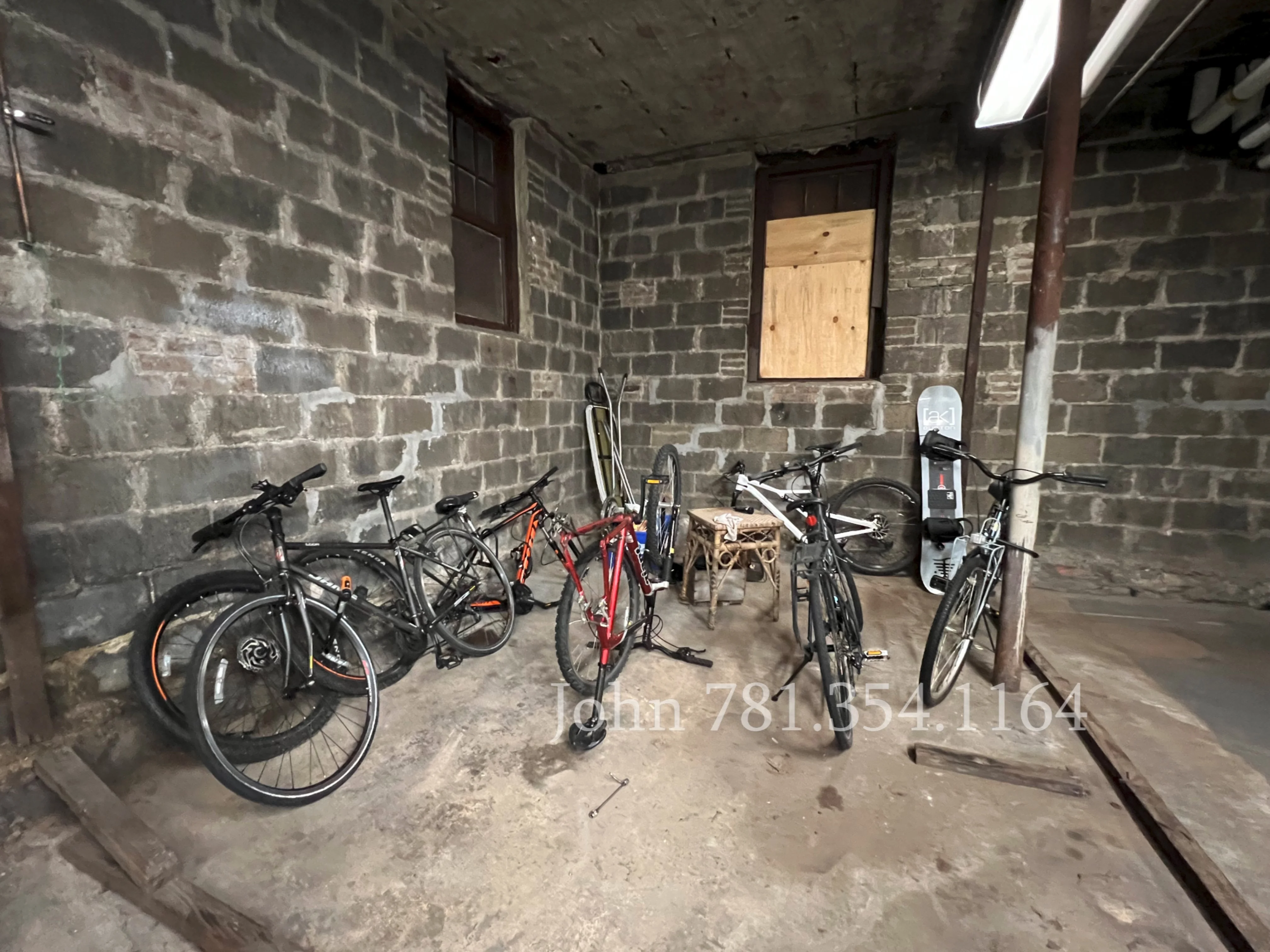 33 Lourdes Ave, Jamaica Plain