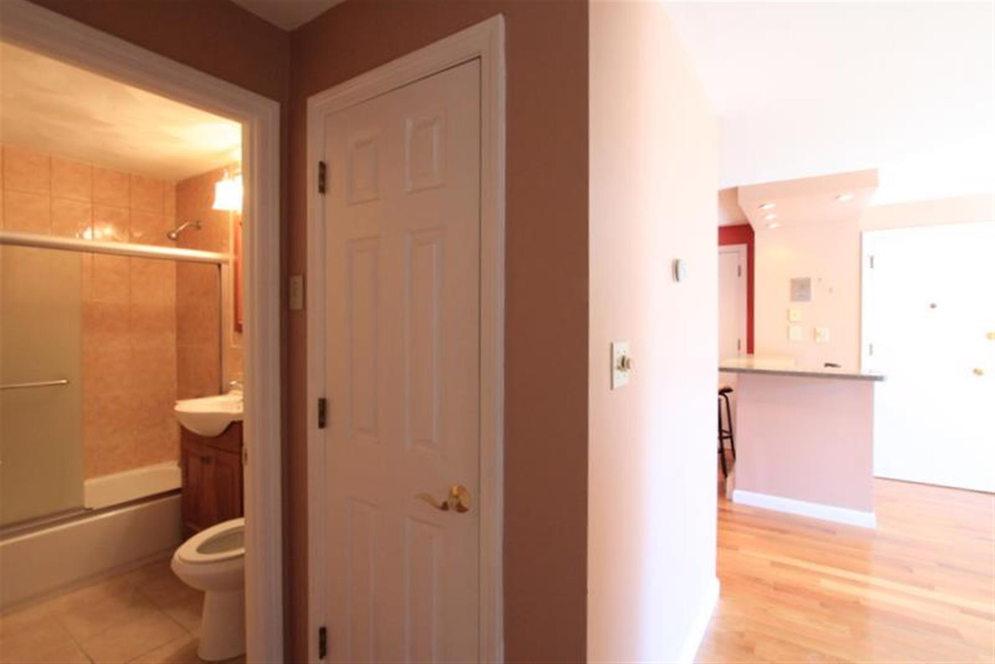 2 bed, 1 bath apartment for rent at 37 South St Unit 8, Medford — photo 16 of 24