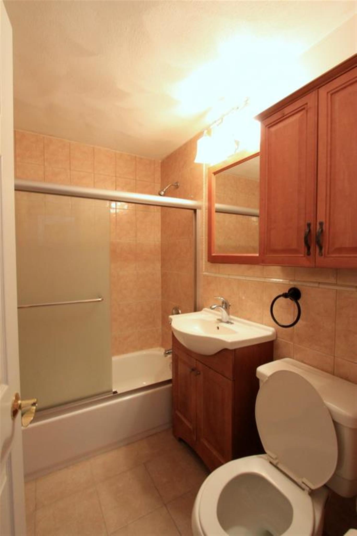 2 bed, 1 bath apartment for rent at 37 South St Unit 8, Medford — photo 17 of 24