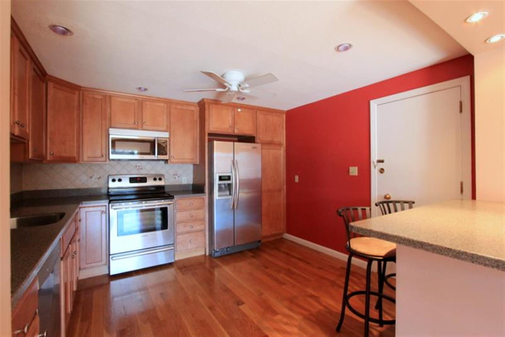2 bed, 1 bath apartment for rent at 37 South St Unit 8, Medford — photo 2 of 24