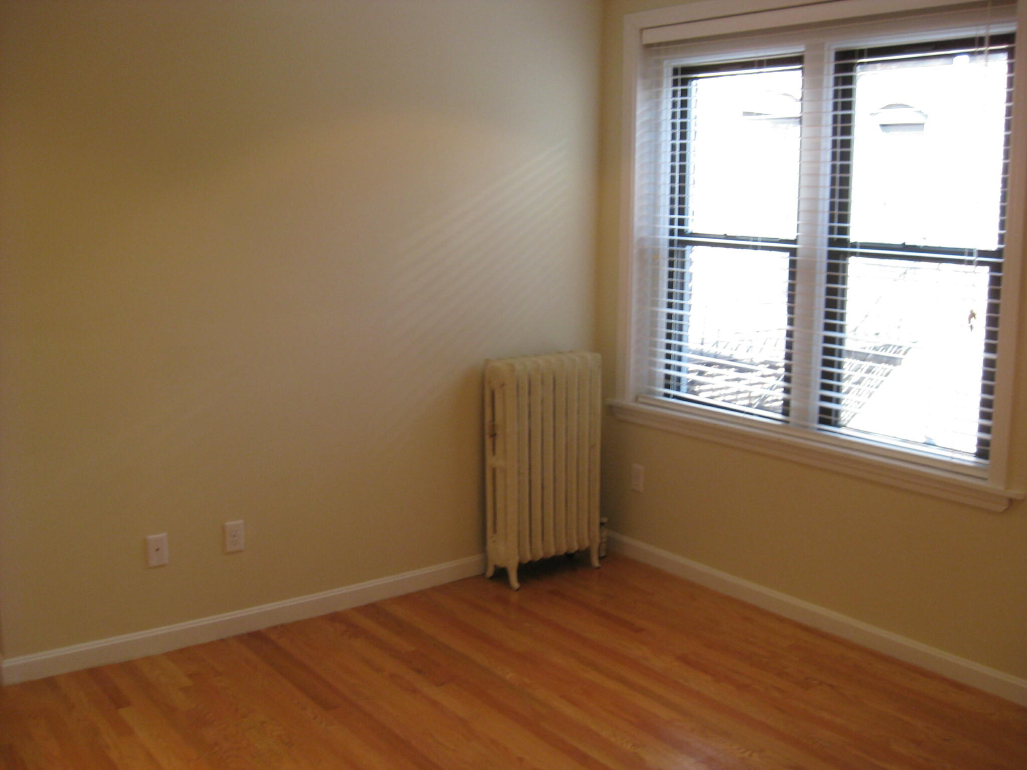 Studio bed, 1 bath apartment for rent at 63 Burbank St Unit 18, Fenway
