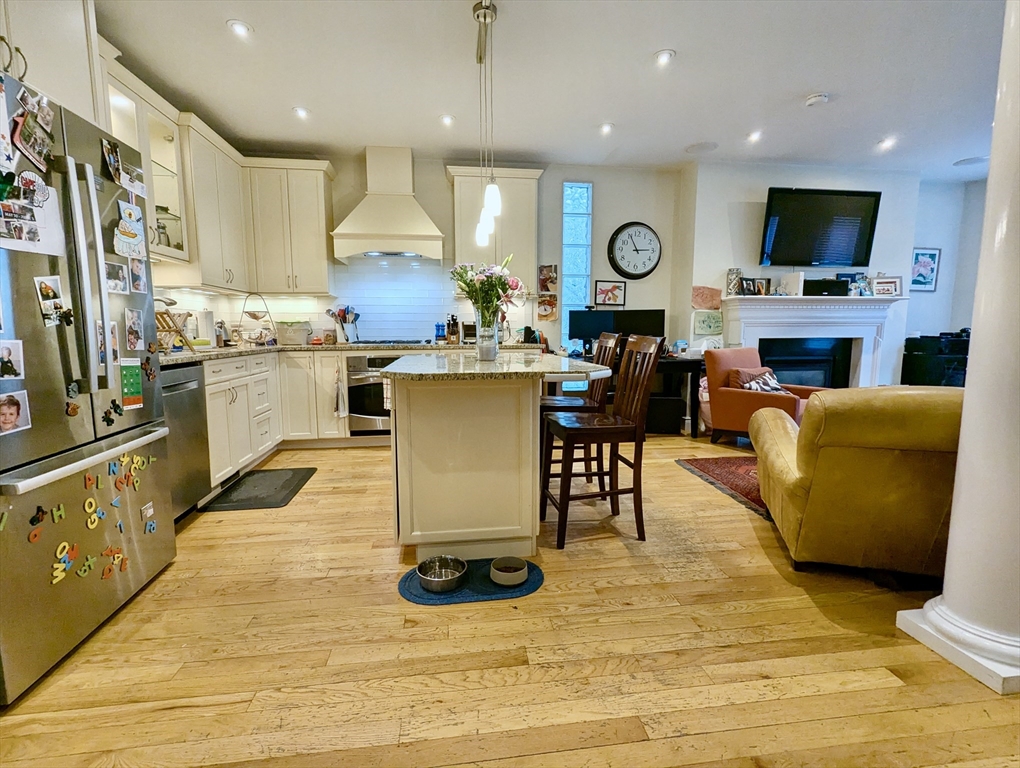 925 East Broadway, South Boston