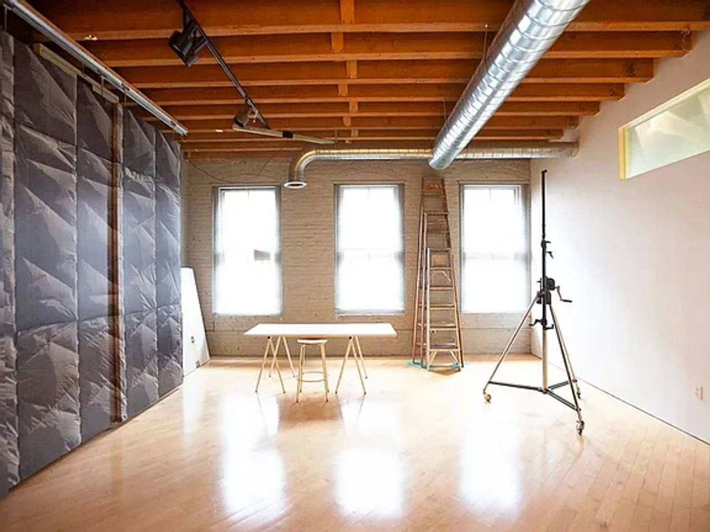 90 South St, Leather District