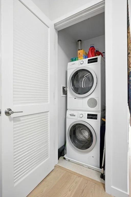 45 W 3rd St, South Boston