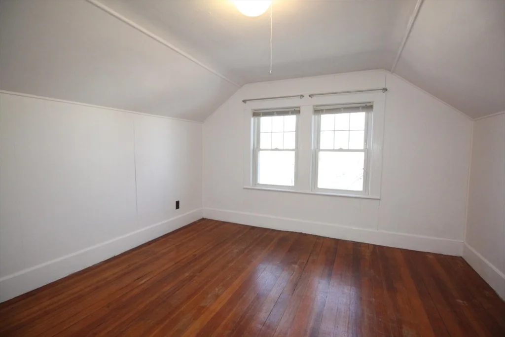 63 Foster St, Arlington