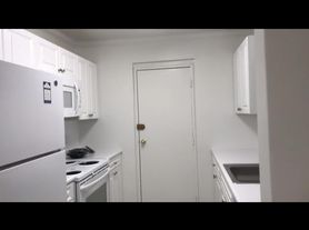 1 bed, 1 bath apartment for rent at 122 Edgemere Rd Unit 4, West Roxbury — photo 4 of 4