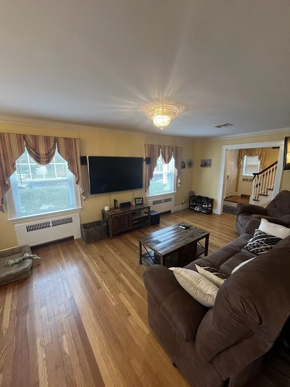 54 Mystic St, West Medford