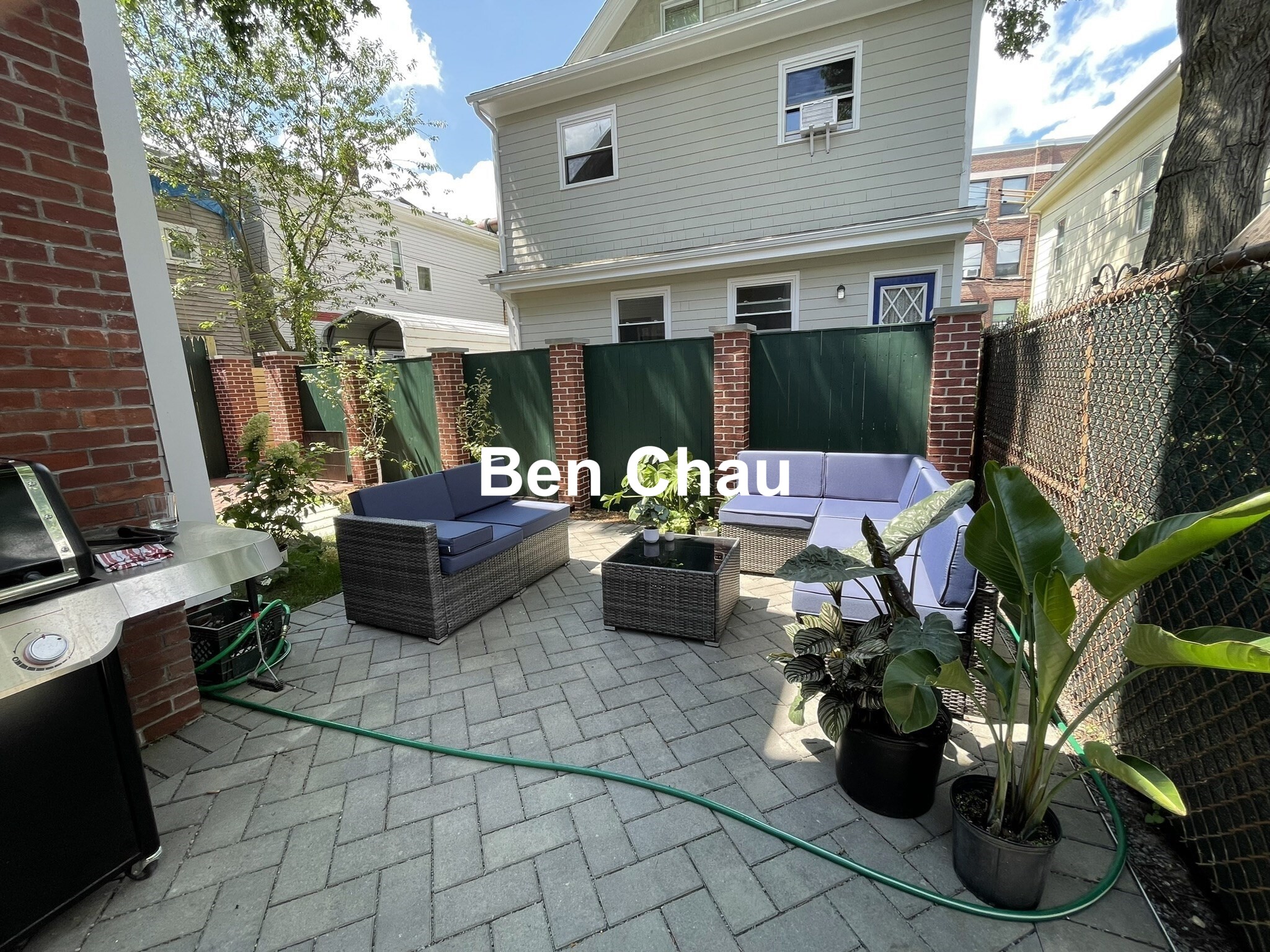 208 Windsor St, The Port