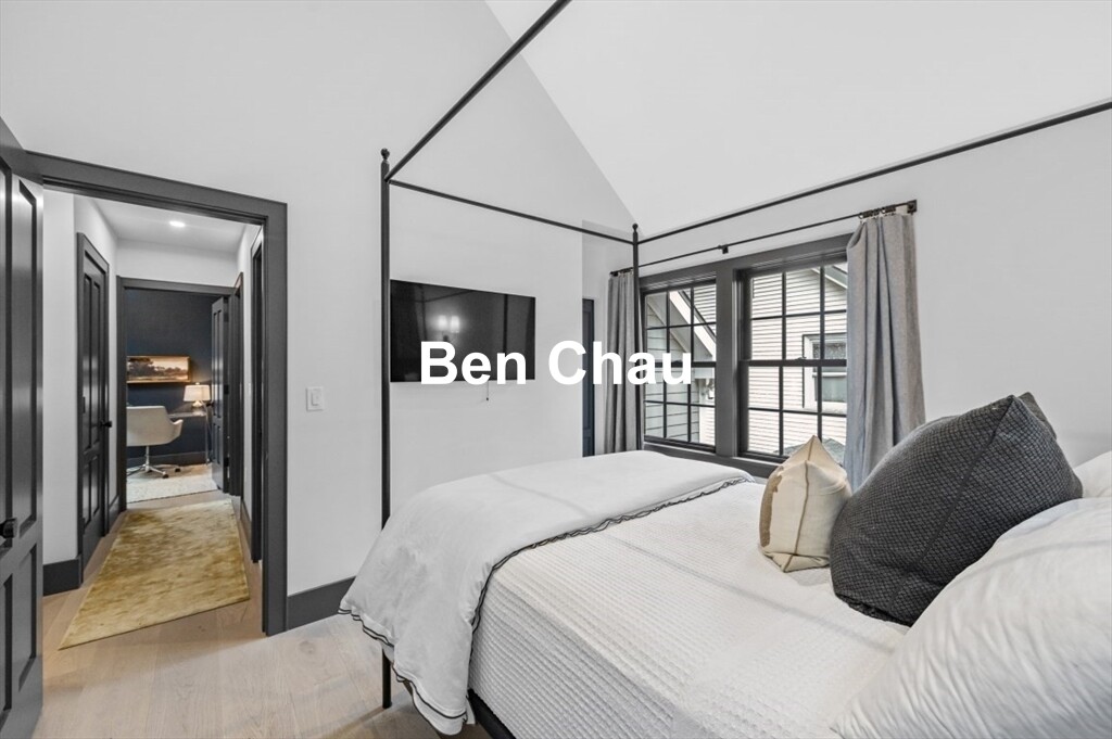 208 Windsor St, The Port