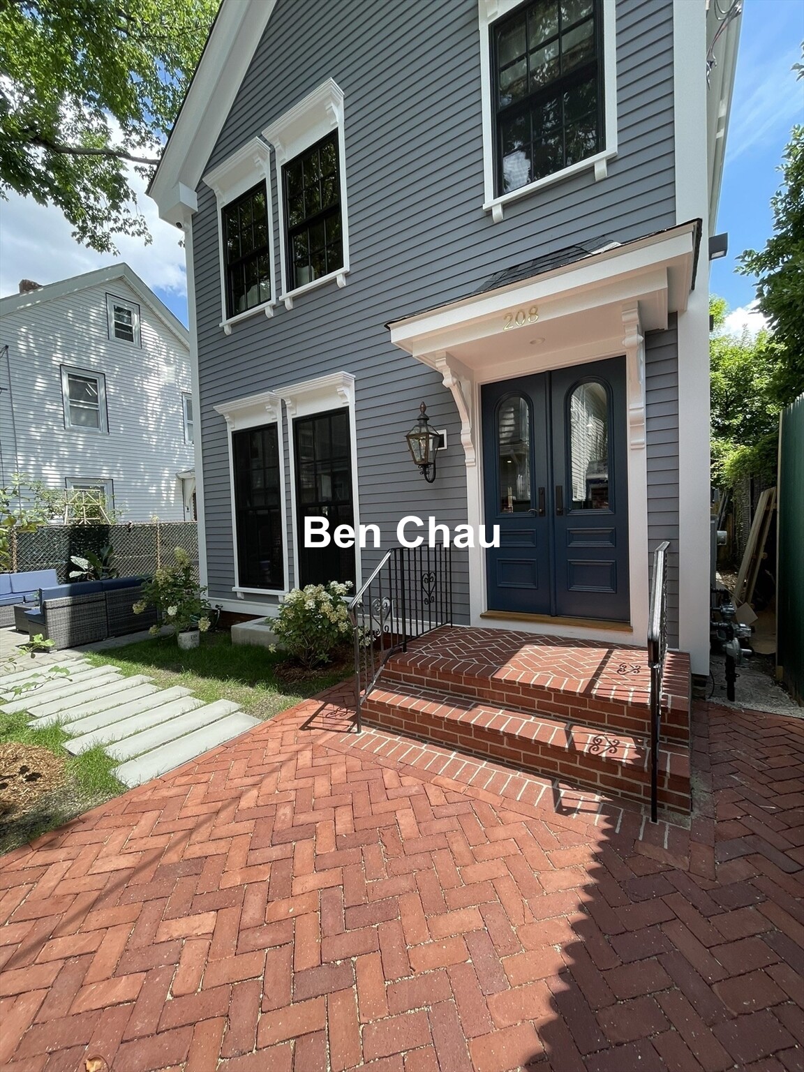 208 Windsor St, The Port