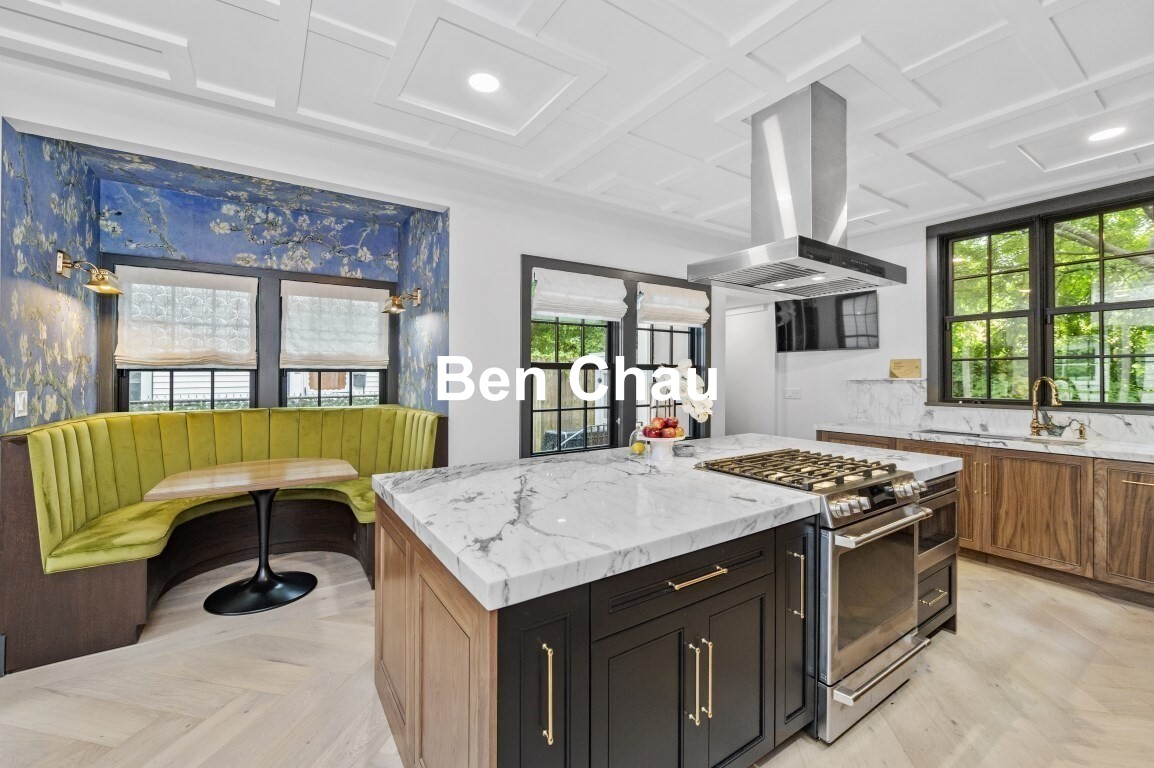 208 Windsor St, The Port