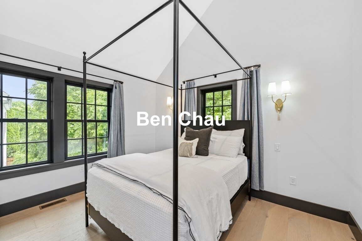 208 Windsor St, The Port