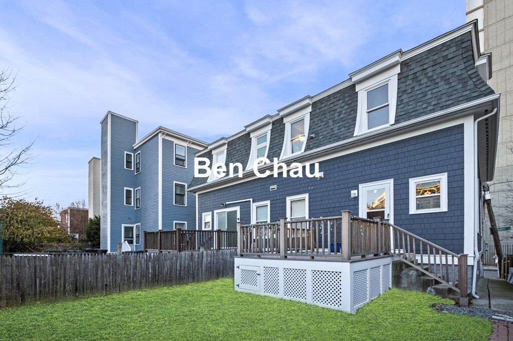 200 Banks St, Riverside