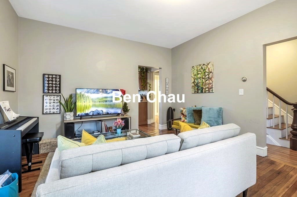 200 Banks St, Riverside