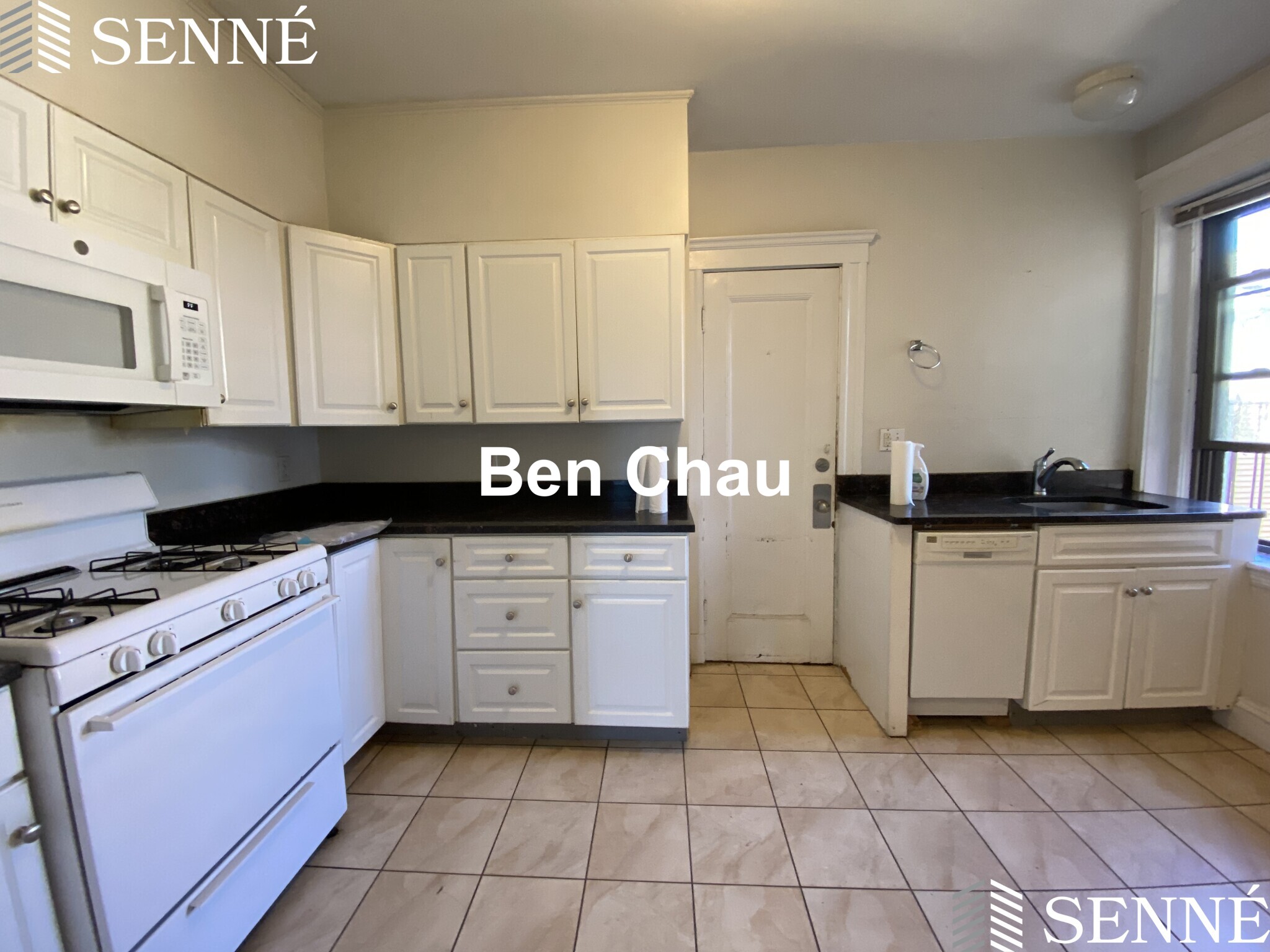 1558 Massachusetts Ave, Neighborhood Nine