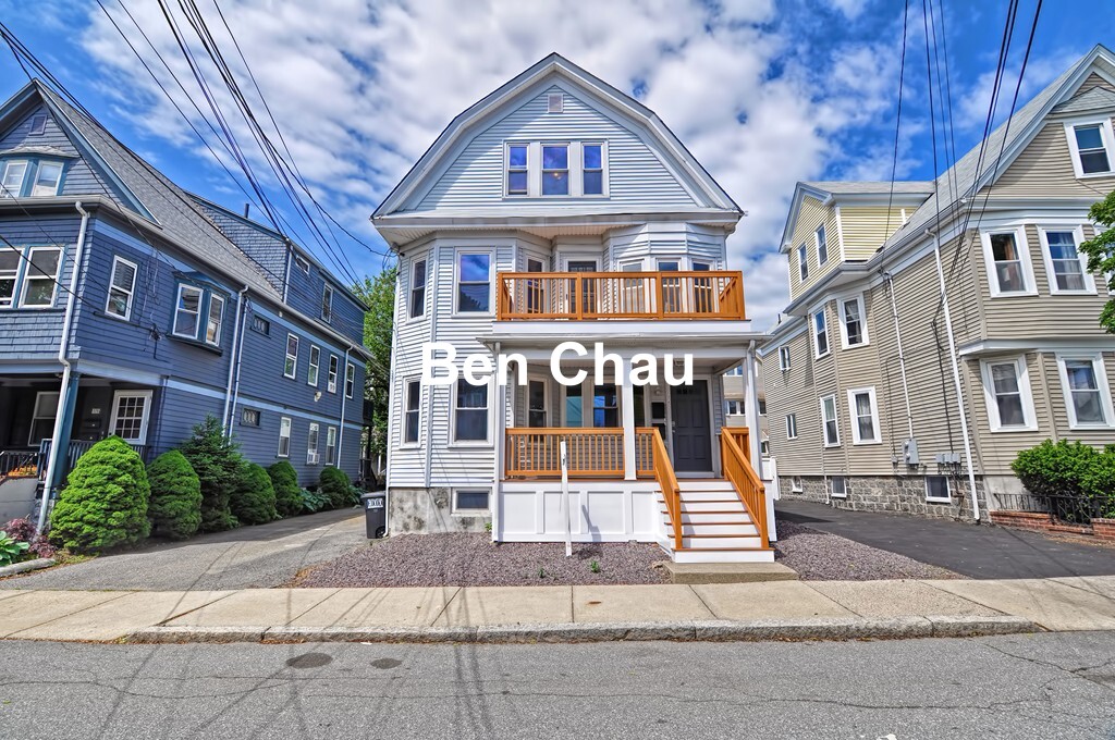 124 Pearson Rd, Tufts