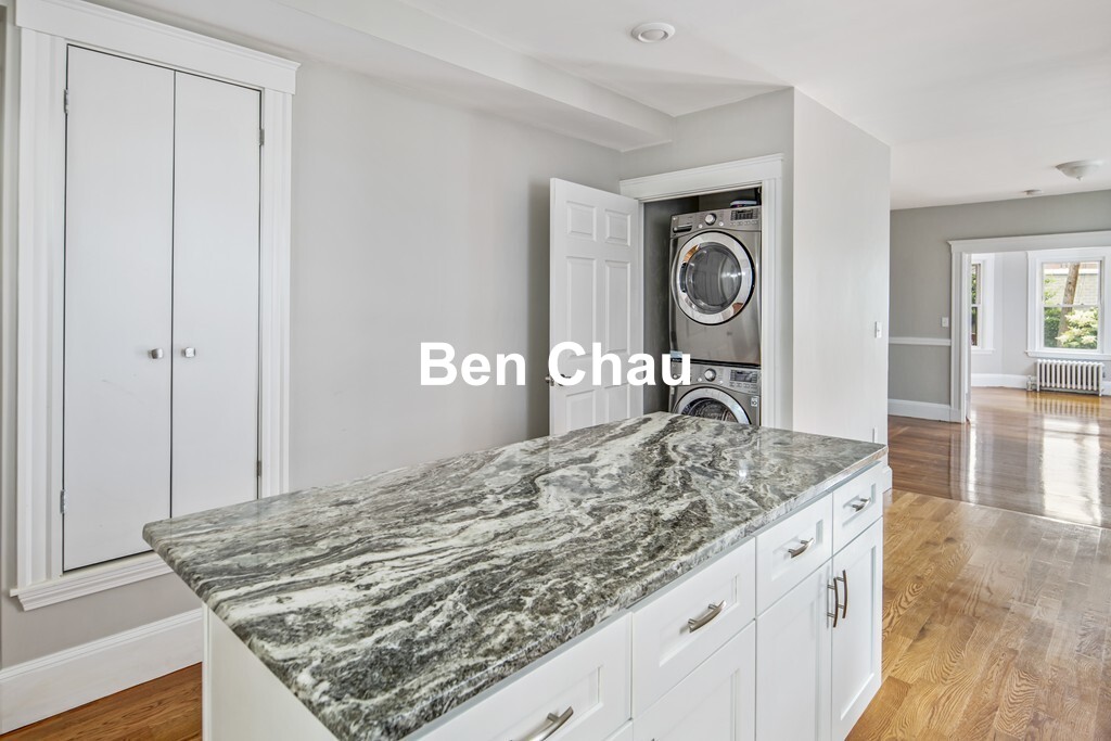 124 Pearson Rd, Tufts