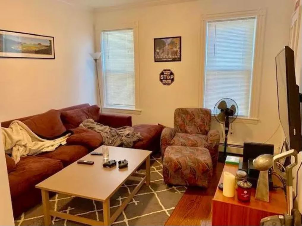 4 bed, 2 bath apartment for rent at 165 Emerson Unit 2, South Boston — photo 5 of 5