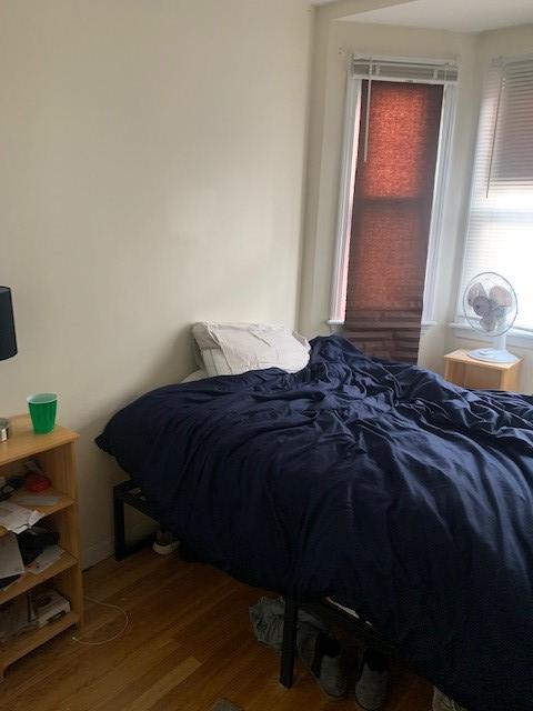 3 bed, 1 bath apartment for rent at 206 H Unit 3, South Boston