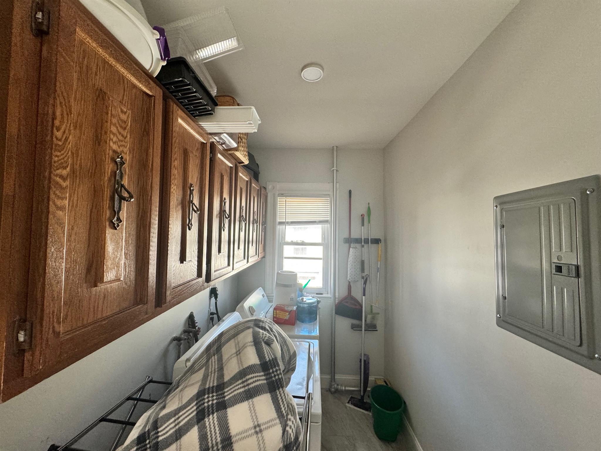 148 Willow Ave, Powder House Square