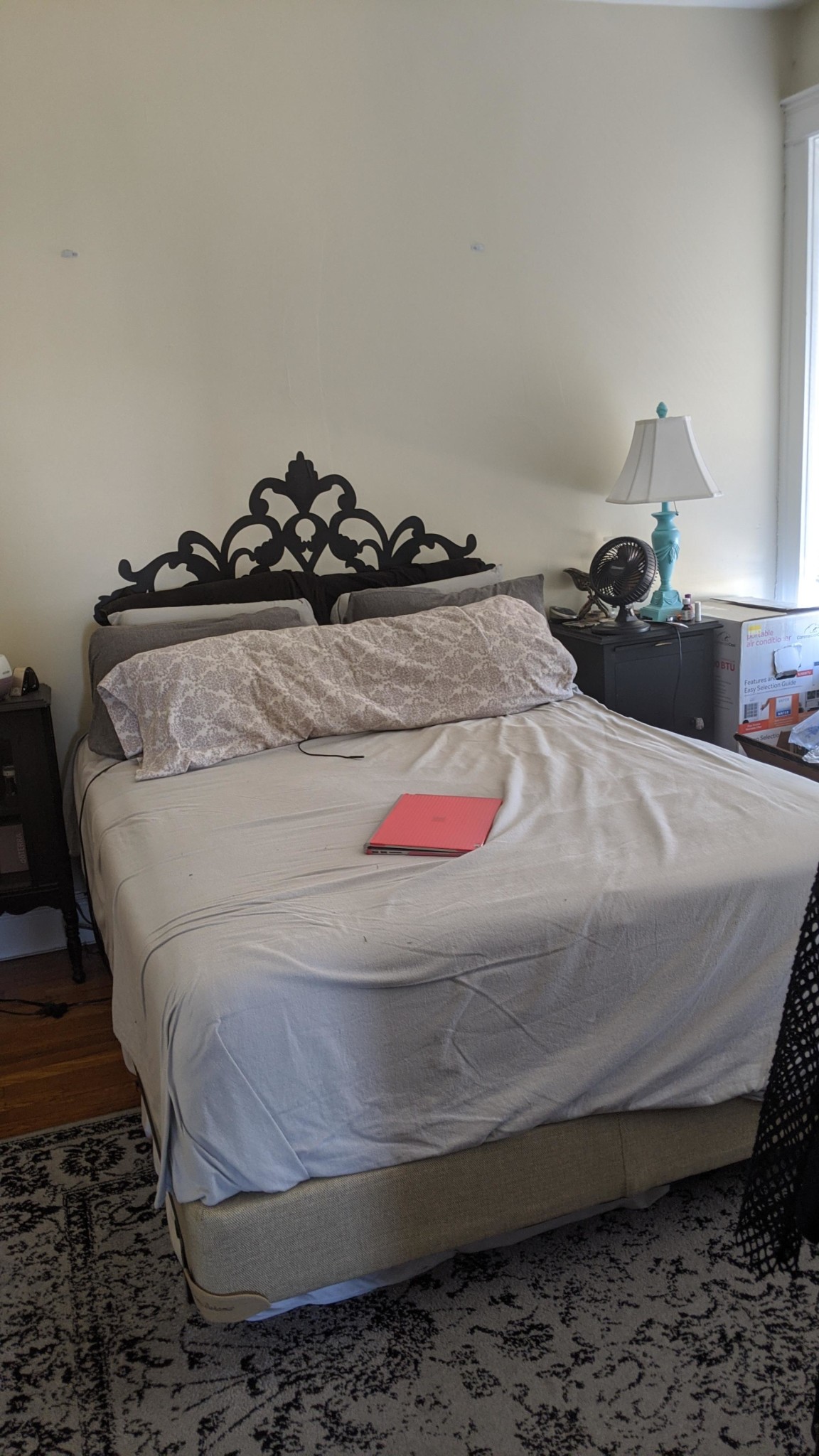 1 split bed, 1 bath apartment for rent at 1185 Commonwealth Ave Unit 22, Allston — photo 1 of 3