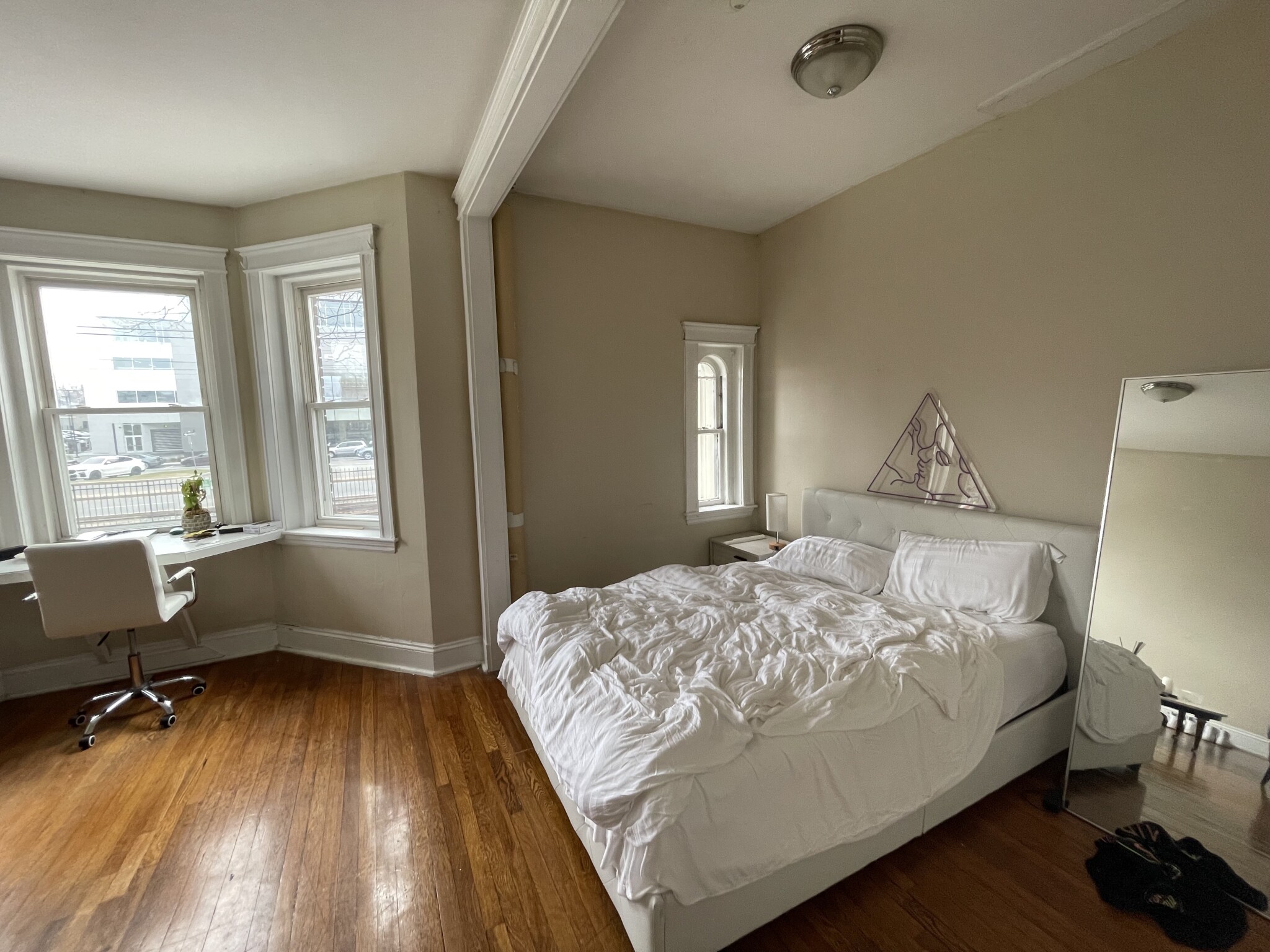 2 bed, 1 bath apartment for rent at 1185 Commonwealth Ave Unit 1, Allston — photo 1 of 3