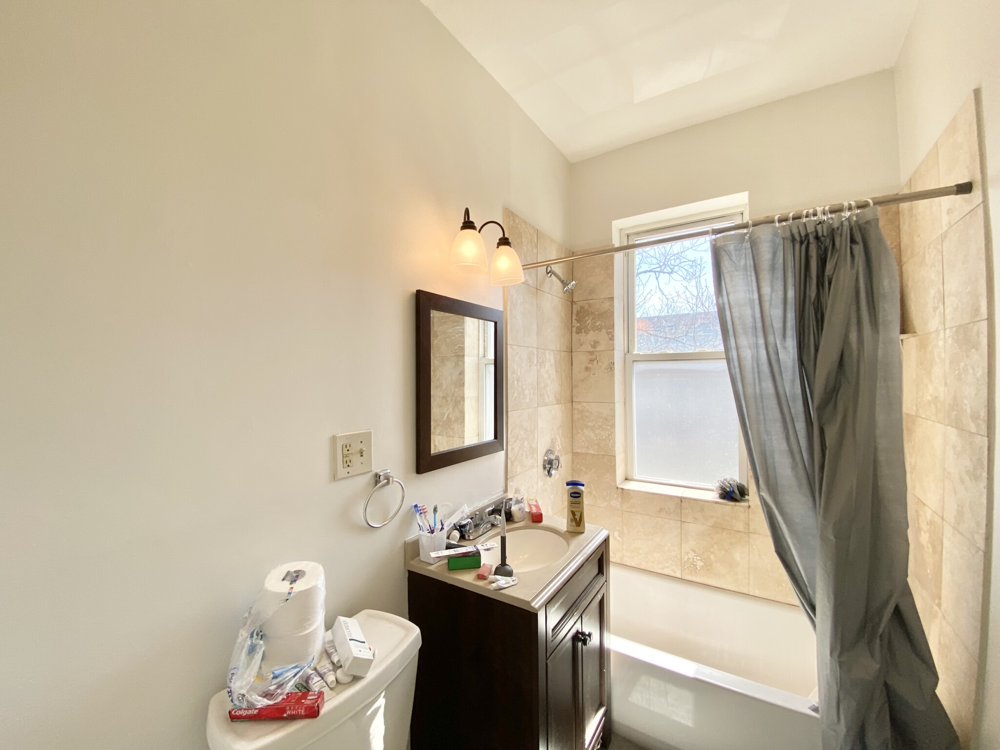 Studio bed, 1 bath apartment for rent at 1185 Commonwealth Ave Unit 12, Allston — photo 3 of 3