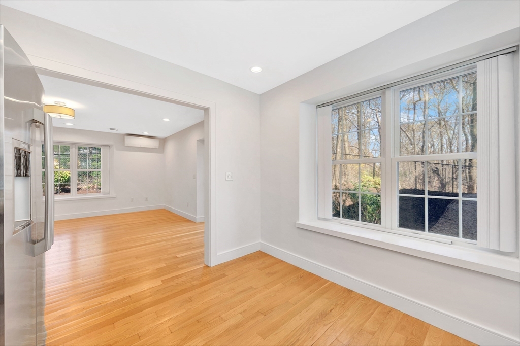 154 Highland St, Roxbury