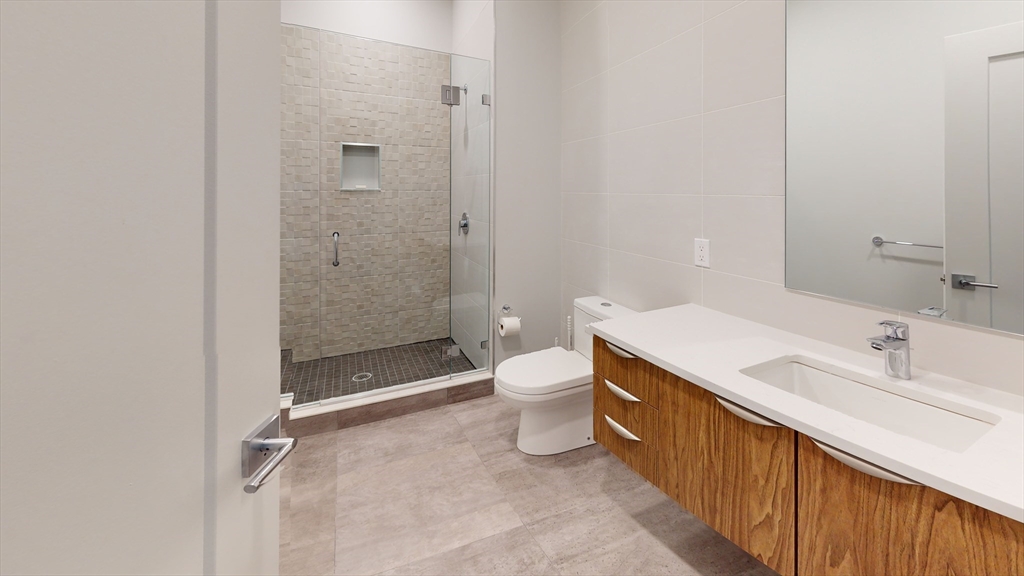 124 Highland Ave, Somerville