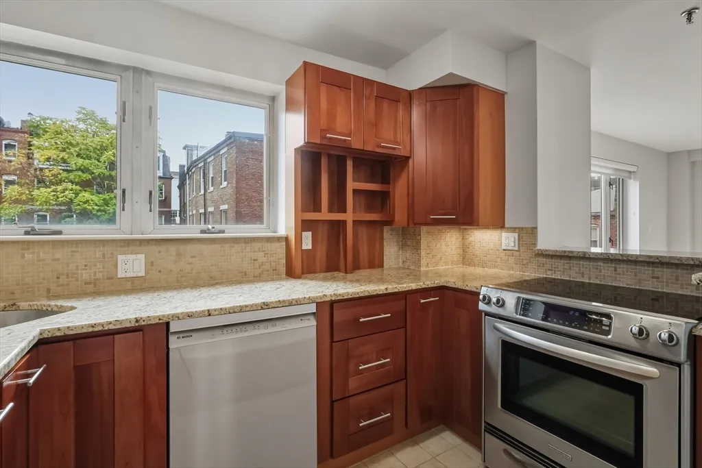 350 North, North End