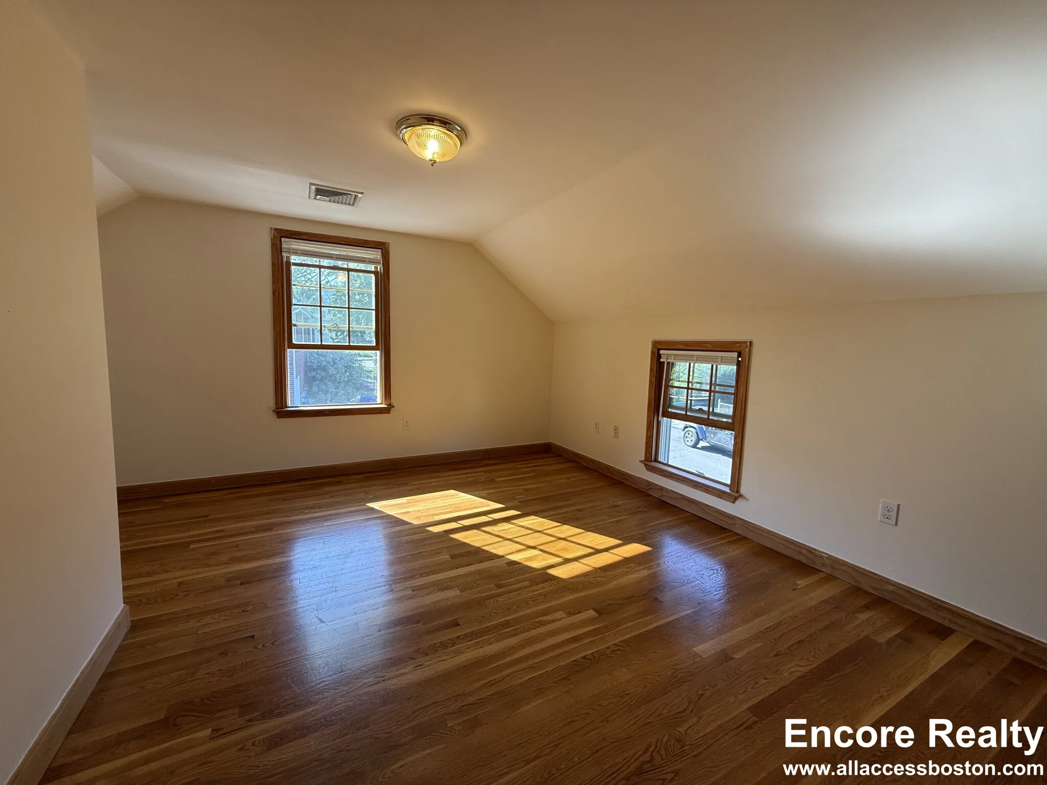 24 Gardner St, Newton Corner