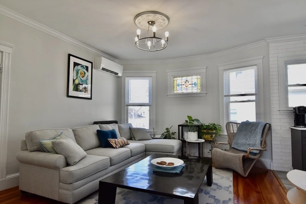 14 Castle Rock St, Dorchester