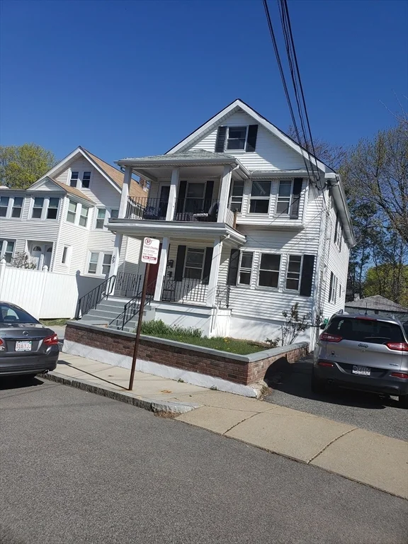 65 Oakland, Oak Square