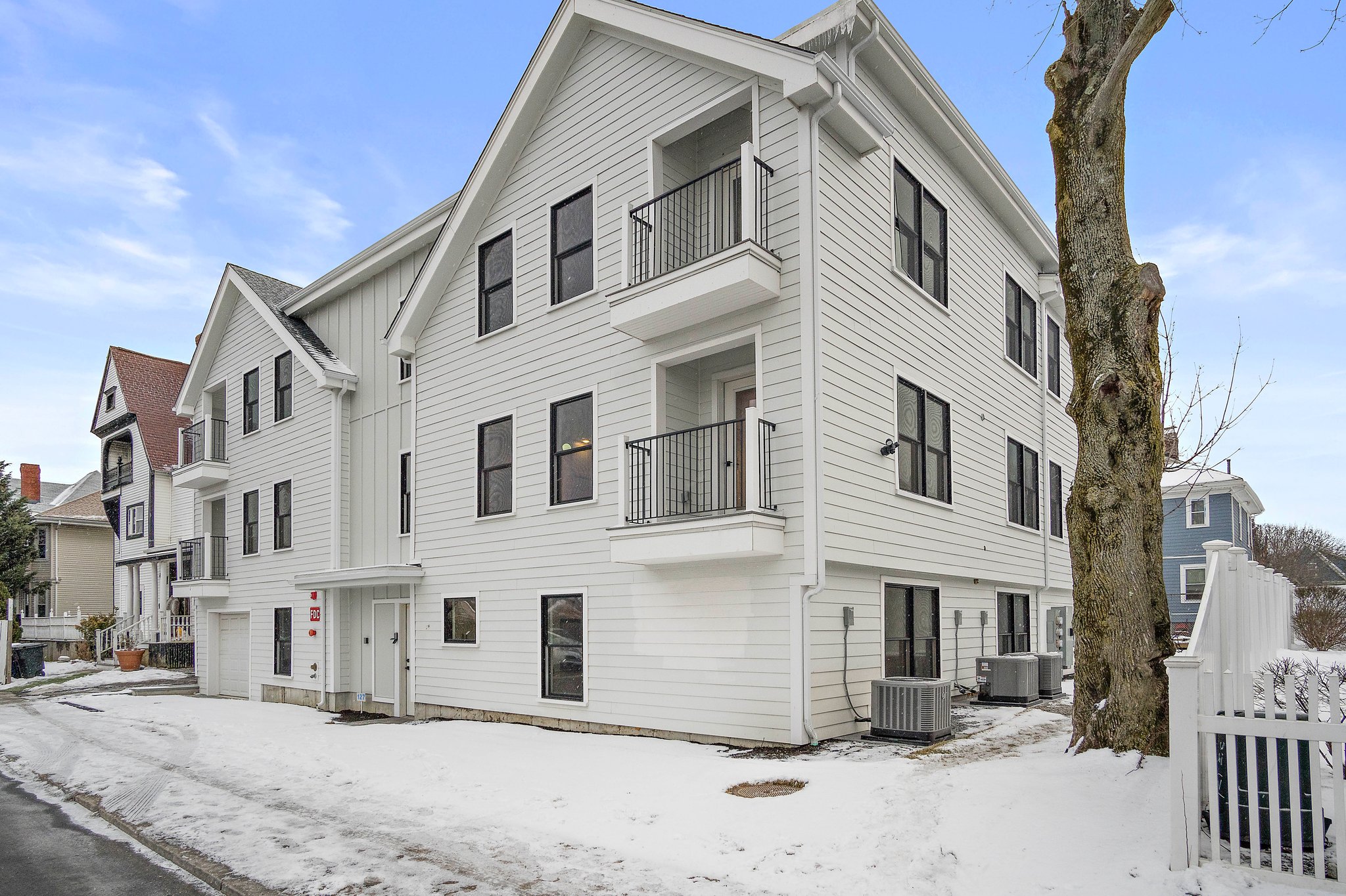 127 East Cottage St, Dorchester