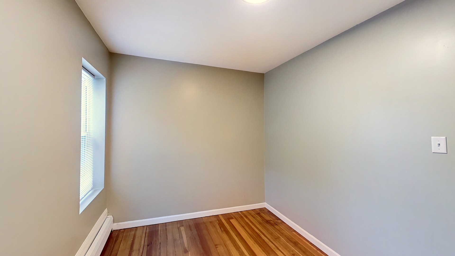 4A Weld Ave, Jamaica Plain