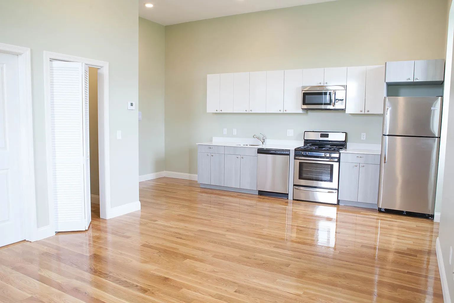 409 Dudley St, Roxbury