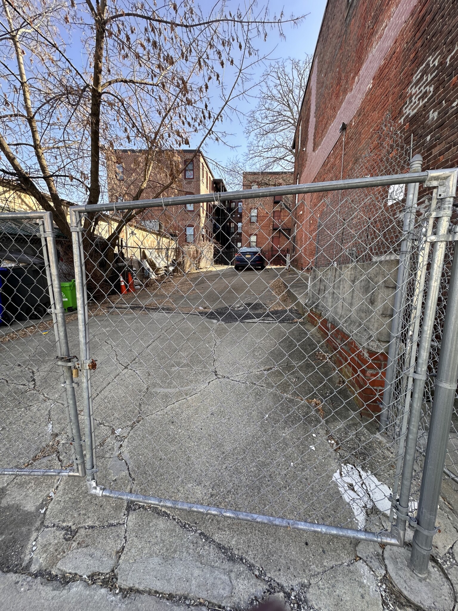 4A Weld Ave, Jamaica Plain