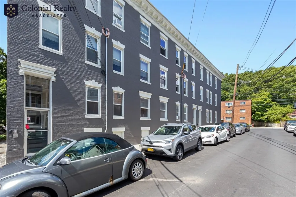 46 Brackett St, Brighton